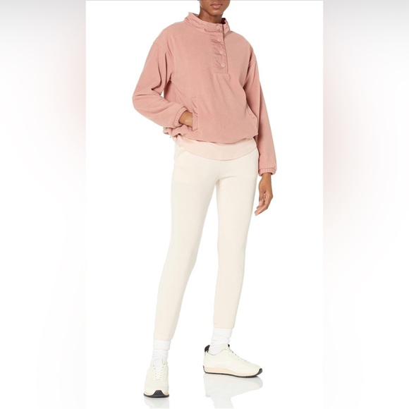 NWT Amazon Essential Women’s Relaxed Fit Microfleece High Neck Rose Pullover - Picture 5 of 9